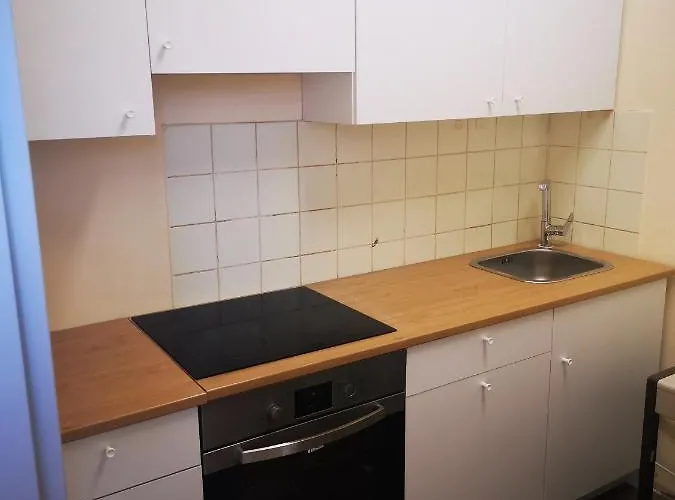 Monteurzimmer-munchen24 Хостел *