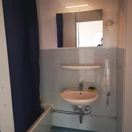 Monteurzimmer-munchen24 Hostel *